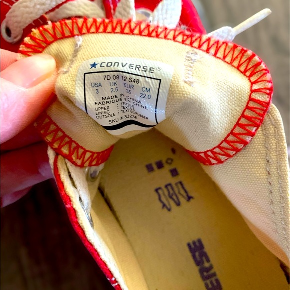 Boys Red Chucks Like New - Picture 5 of 8